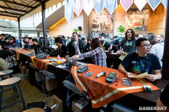 Gentle Mates 签下Veqaj并租借proxh